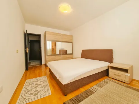 Izdavanje, jednosoban stan, 59m², Blok 5, Podgorica - image 5