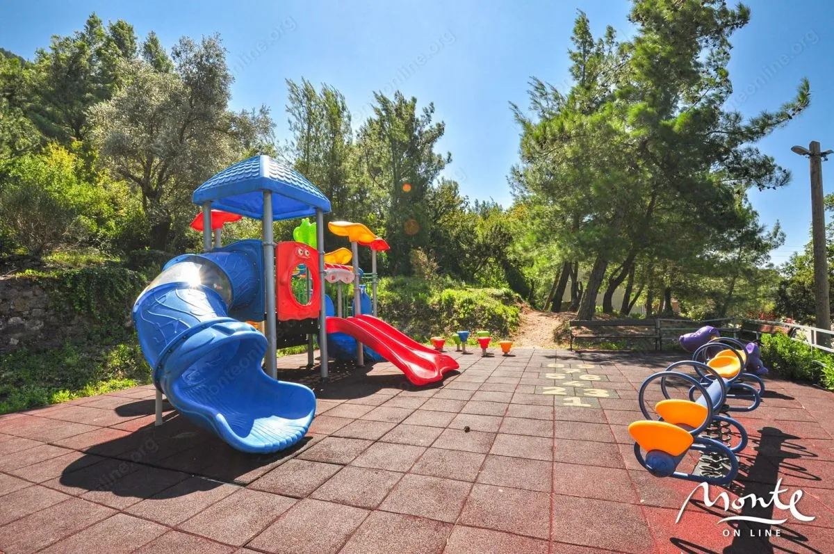 Prodaja, jednosoban stan, 50m², Tivat, Crna Gora