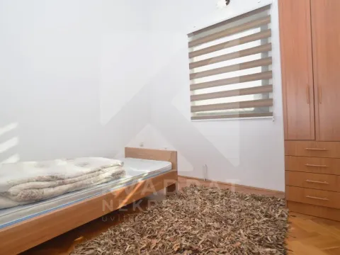 Rent, house, 170m², Gornja Gorica, Podgorica - image 14