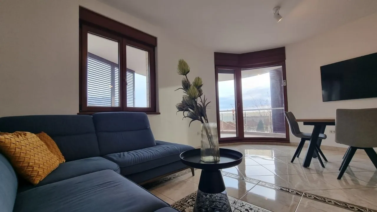 Sale, two bedroom apartment, 103m², Bečići, Budva