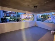 Izdavanje, trosoban stan, 200m², Kalimanj, Tivat - image 4