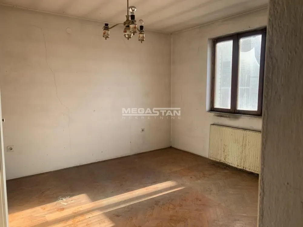 Sale, house, 120m², Denkova Basta, Zvezdara Sve Podlokacije