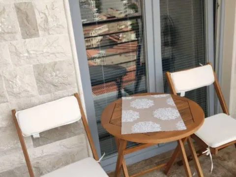 Rent, one bedroom apartment, 42m², Bečići, Budva - image 6