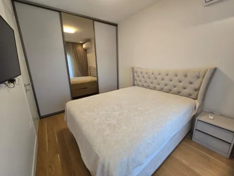 Izdavanje, jednosoban stan, 58m², Kruševac, Podgorica - image 12