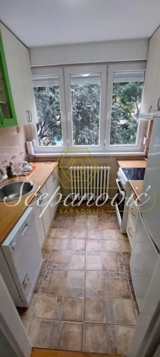 Prodaja, dvosoban stan, 58m², Železnička Stanica, Novi Sad Sve Podlokacije