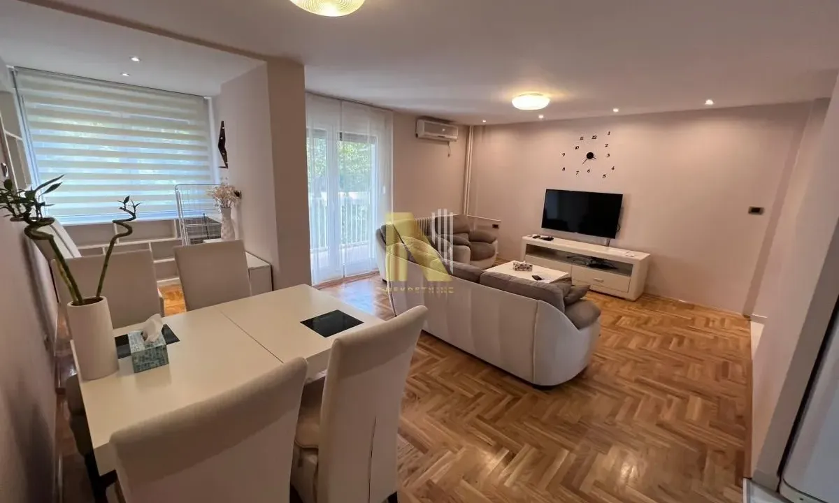 Izdavanje, četvorosoban stan, 86m², Liman 4, Novi Sad Sve Podlokacije