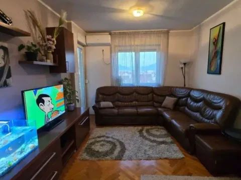 Izdavanje, jednosoban stan, 45m², Stari Aerodrom, Podgorica - image 3