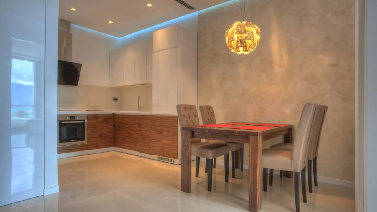 Prodaja, dvosoban stan, 95m², Budva, Crna Gora