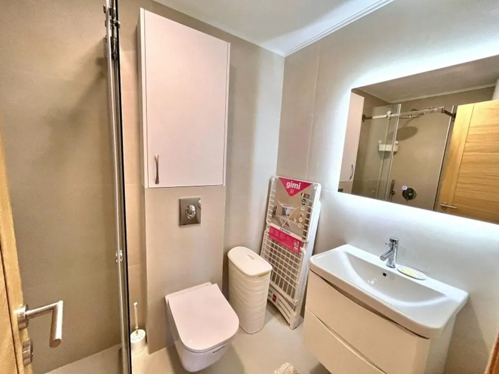 Izdavanje, dvosoban stan, 53m², City Kvart, Podgorica