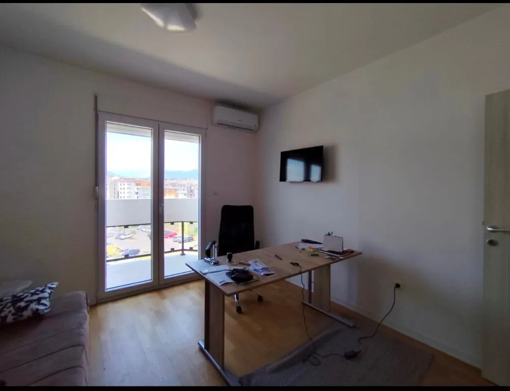 Rent, two bedroom apartment, 103m², Ljubović, Podgorica