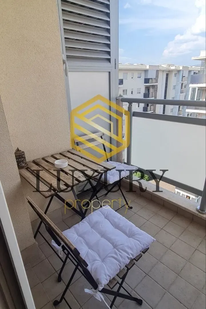 Izdavanje, garsonjera, 33m², City Kvart, Podgorica
