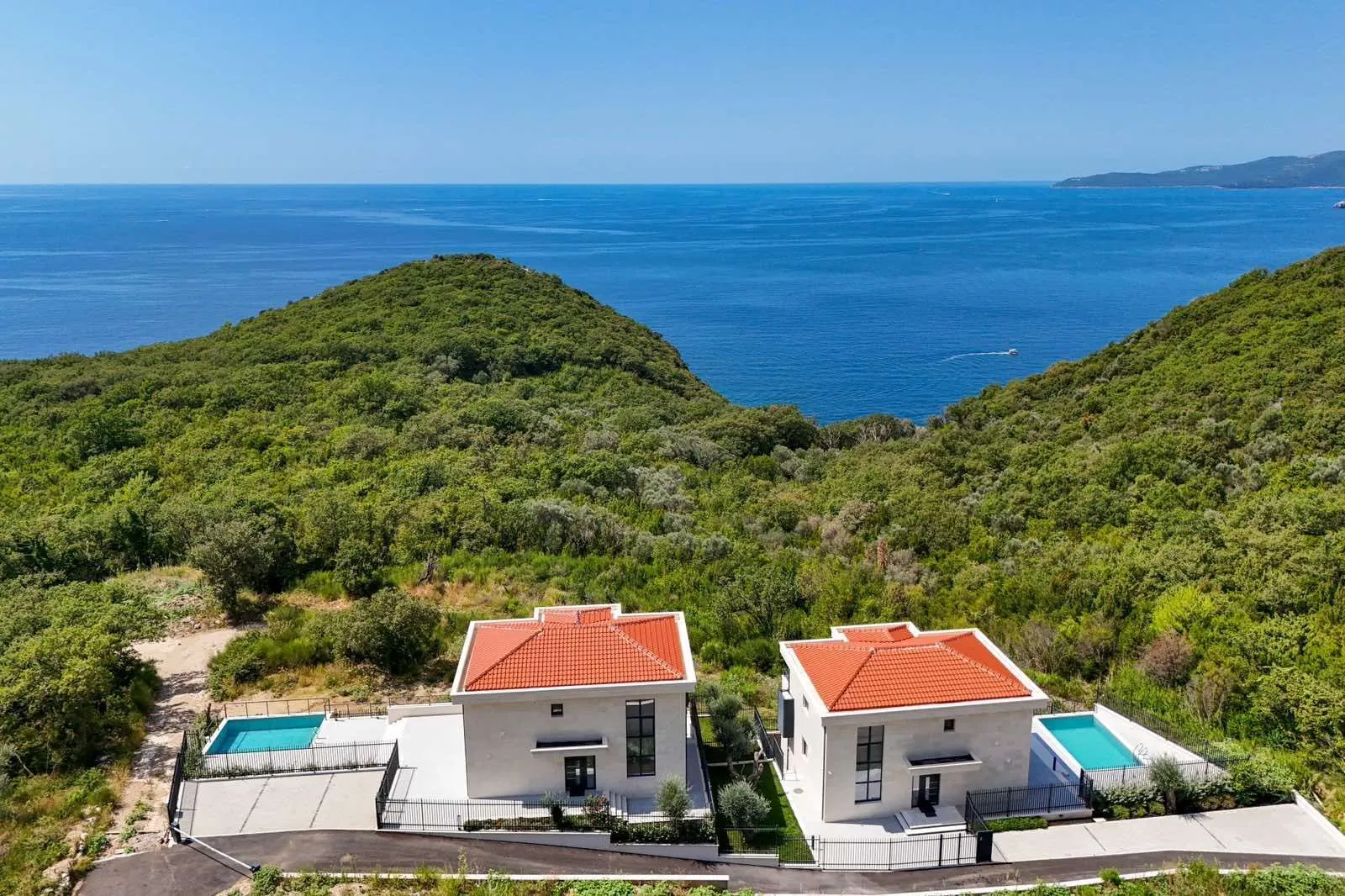 Prodaja, kuća, 318m², Reževići, Budva