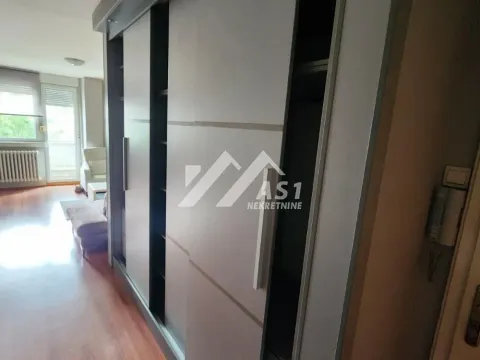Izdavanje, trosoban stan, 70m², Liman 2, Novi Sad Sve Podlokacije - image 8