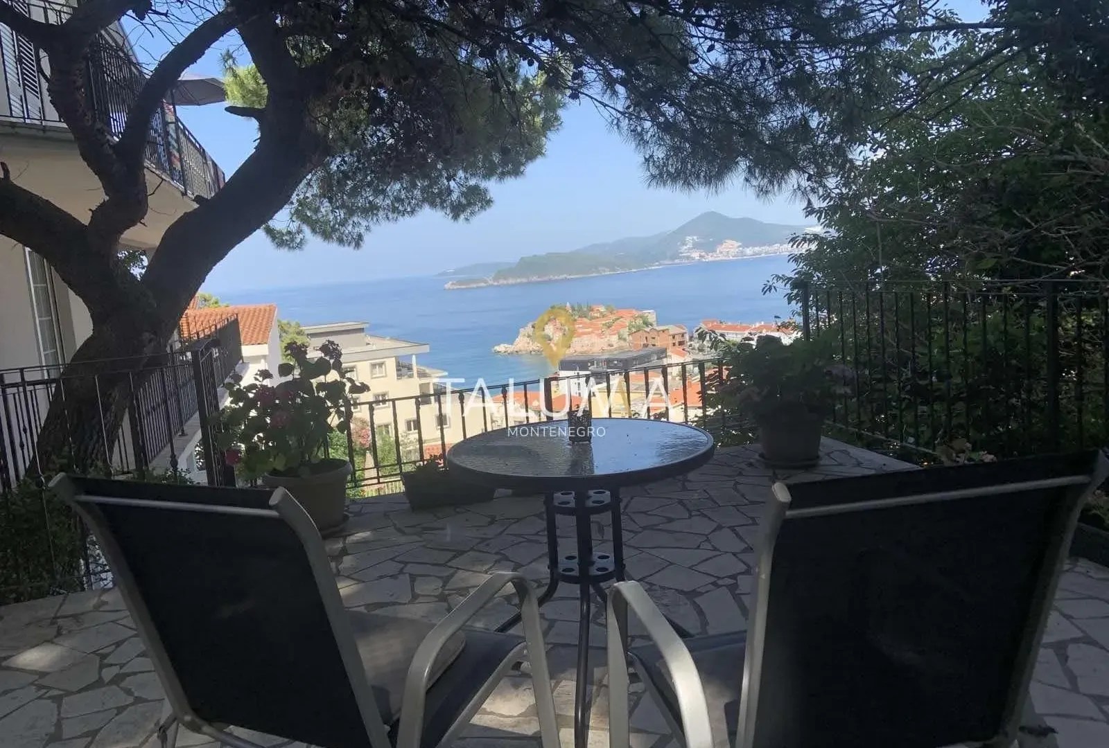 Prodaja, dvosoban stan, 135m², Sveti Stefan, Budva