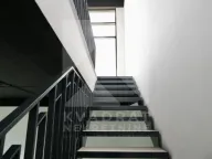 Izdavanje, poslovni prostor, 200m², New City, Podgorica - image 7