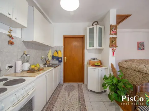 Sale, house, 400m², Stara Varoš, Podgorica - image 8