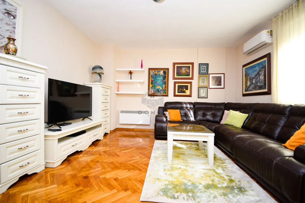 Rent, three bedroom apartment, 100m², Blok 6, Podgorica