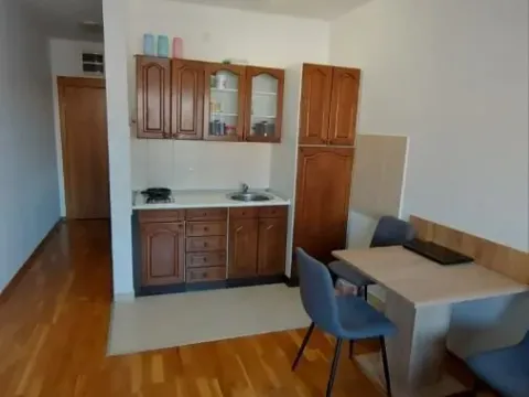 Rent, studio apartment, 27m², Grbavica, Novi Sad Sve Podlokacije - image 8