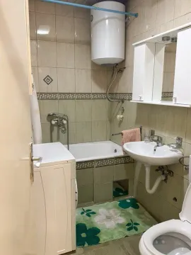 Izdavanje, dvosoban stan, 80m², Tuški Put, Podgorica - image 3