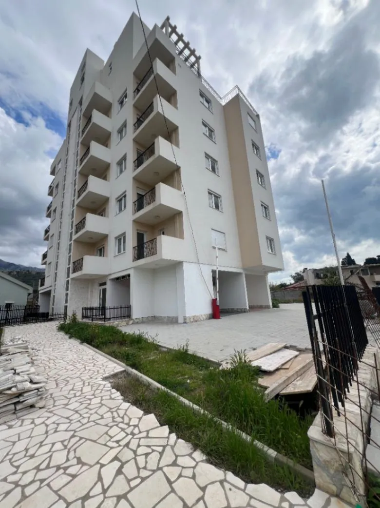 Sale, one bedroom apartment, 42m², Makedonsko naselje, Bar
