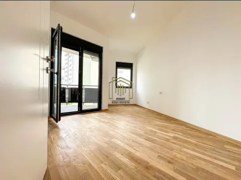 Prodaja, jednosoban stan, 57m², City Kej, Podgorica - image 8