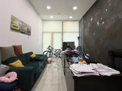 Rent, office space, 84m², Stari Aerodrom, Podgorica - image 8