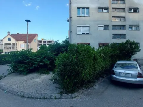 Prodaja, jednosoban stan, 44m², Centar, Nikšić - image 17