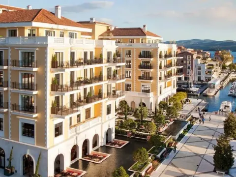 Prodaja, trosoban stan, 193m², Tivat, Crna Gora