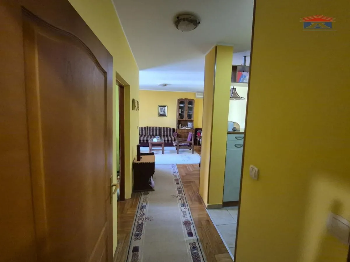 Rent, one bedroom apartment, 45m², Grbavica, Novi Sad Sve Podlokacije
