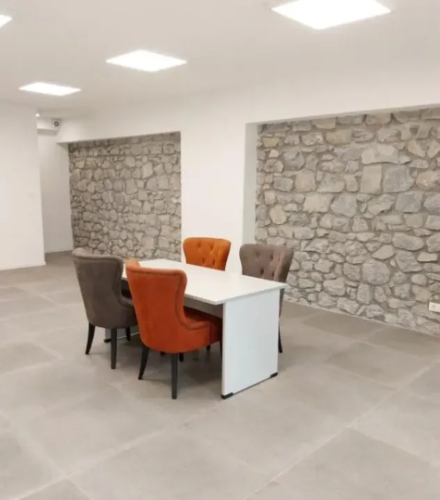 Rent, office space, 120m², Centar, Podgorica