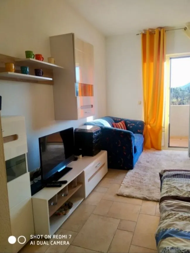 Izdavanje, jednosoban stan, 34m², Čeluga, Bar