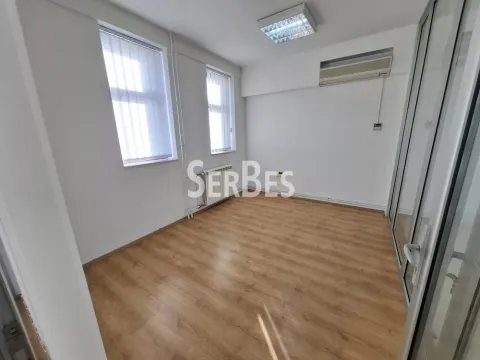 Rent, office space, 200m², Adamovićevo Naselje, Novi Sad Sve Podlokacije - image 7