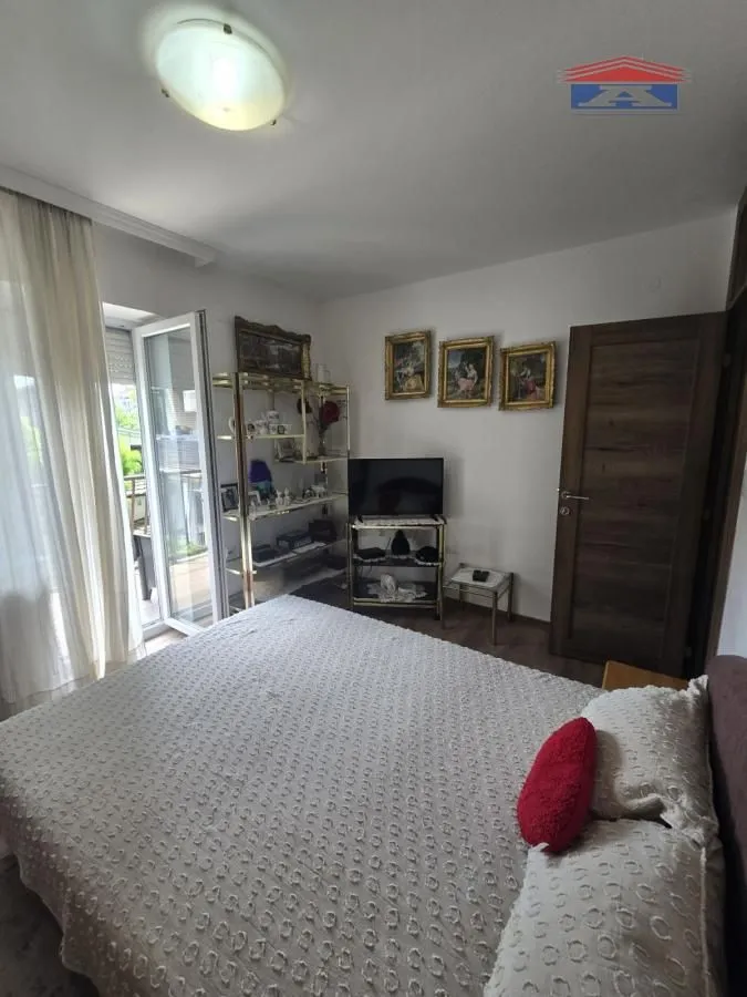 Prodaja, četvorosoban stan, 108m², Grbavica, Novi Sad Sve Podlokacije
