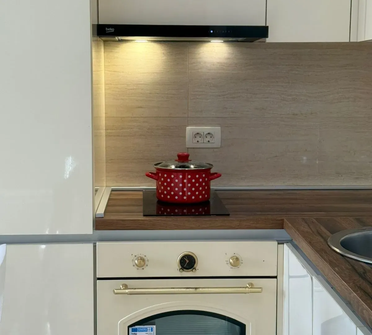 Rent, apartment, 33m², Petrovac, Budva