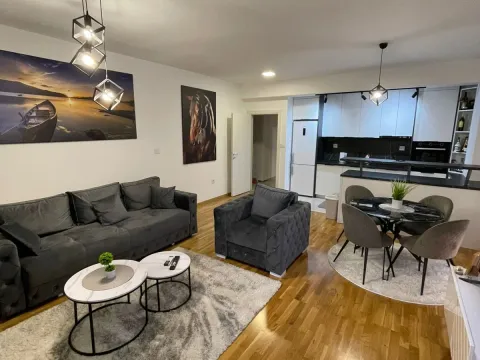 Izdavanje, dvosoban stan, 75m², Zabjelo, Podgorica - image 16