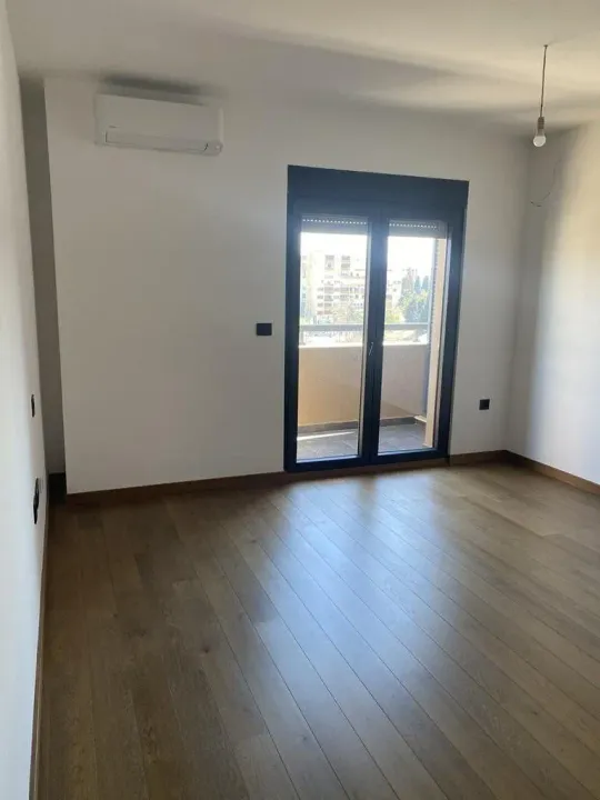 Rent, one bedroom apartment, 50m², Preko Morače, Podgorica