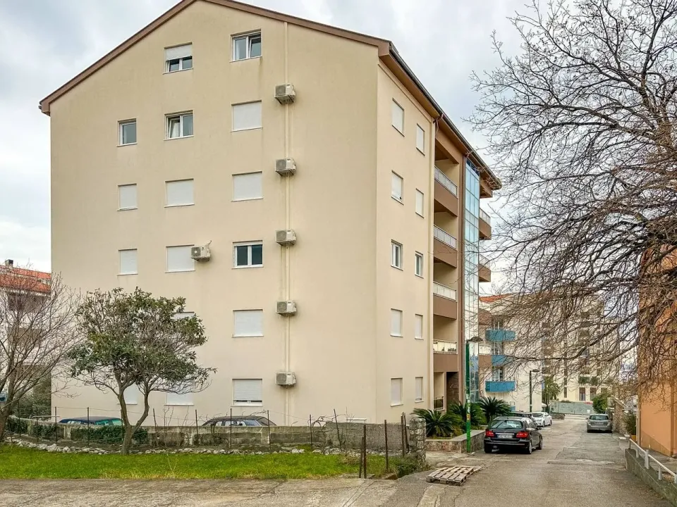 Sale, two bedroom apartment, 67m², Bečići, Budva