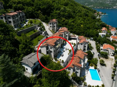 Sale, three bedroom apartment, 268m², Kostanjica, Kotor - image 3