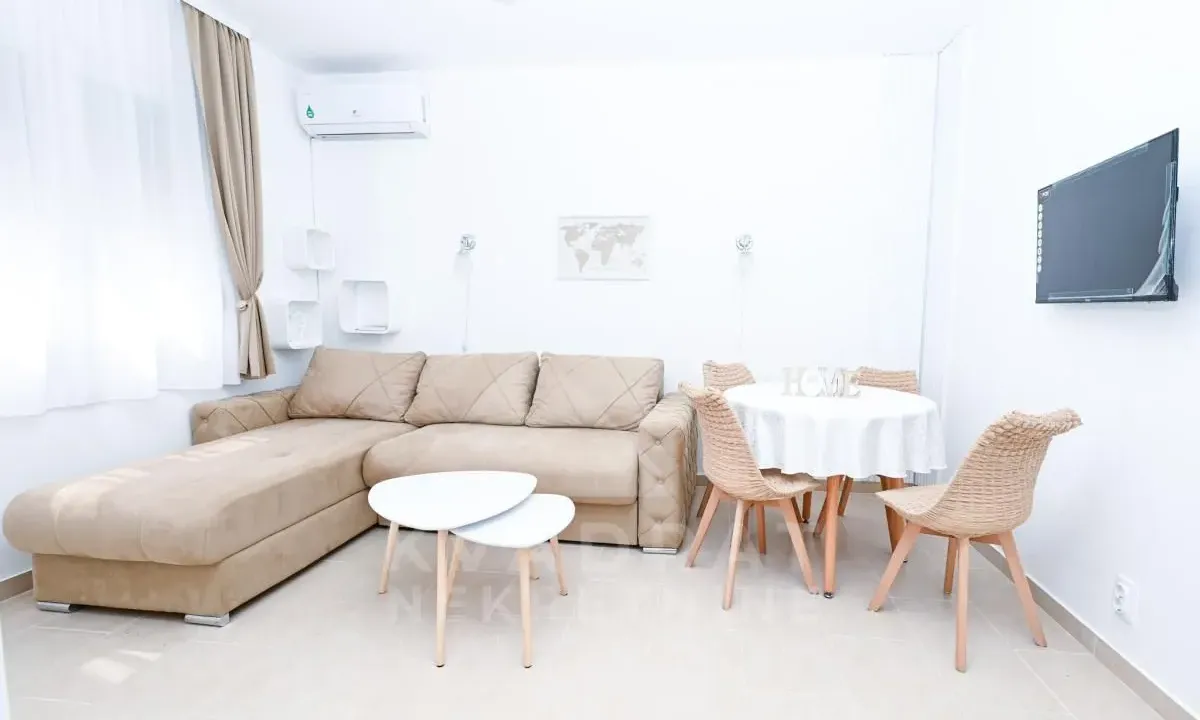 Sale, studio apartment, 24m², Autobuska stanica, Podgorica