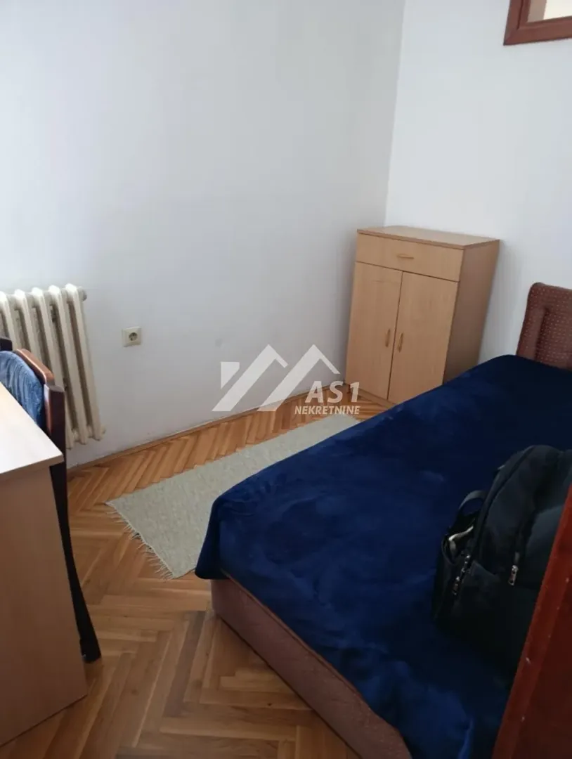 Izdavanje, jednosoban stan, 31m², Bulevar Oslobodjenja, Novi Sad Sve Podlokacije