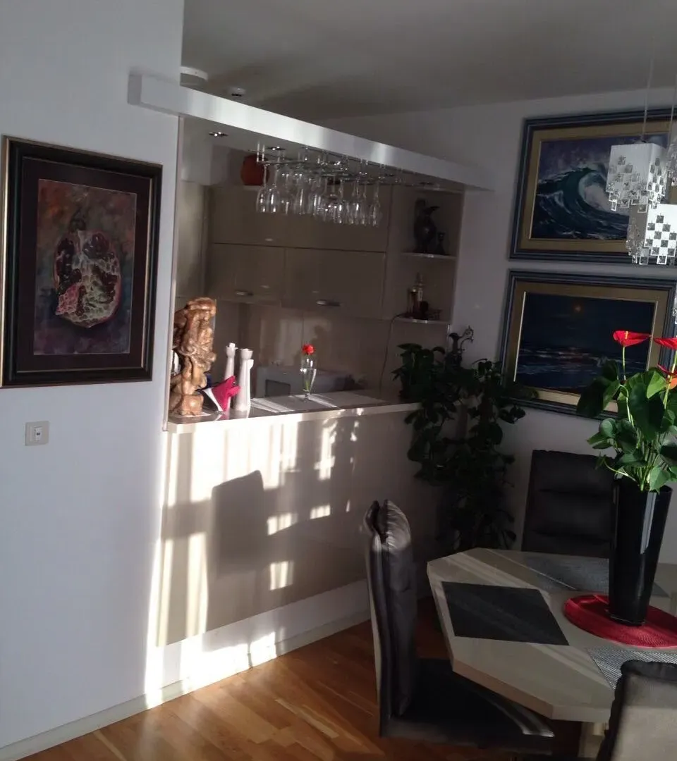 Prodaja, stan, 86m², Bečići, Budva