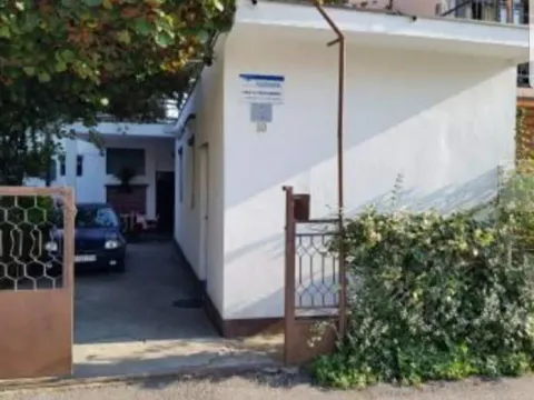 Sale, house, 180m², Bar, Crna Gora - image 1