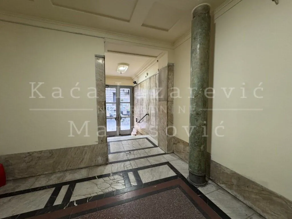 Prodaja, trosoban stan, 95m², Stari Grad, Beograd