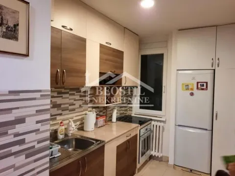 Rent, two bedroom apartment, 58m², Zemun Centar, Zemun Sve Podlokacije - image 4