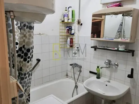 Prodaja, trosoban stan, 87m², Blok 5, Podgorica - image 6