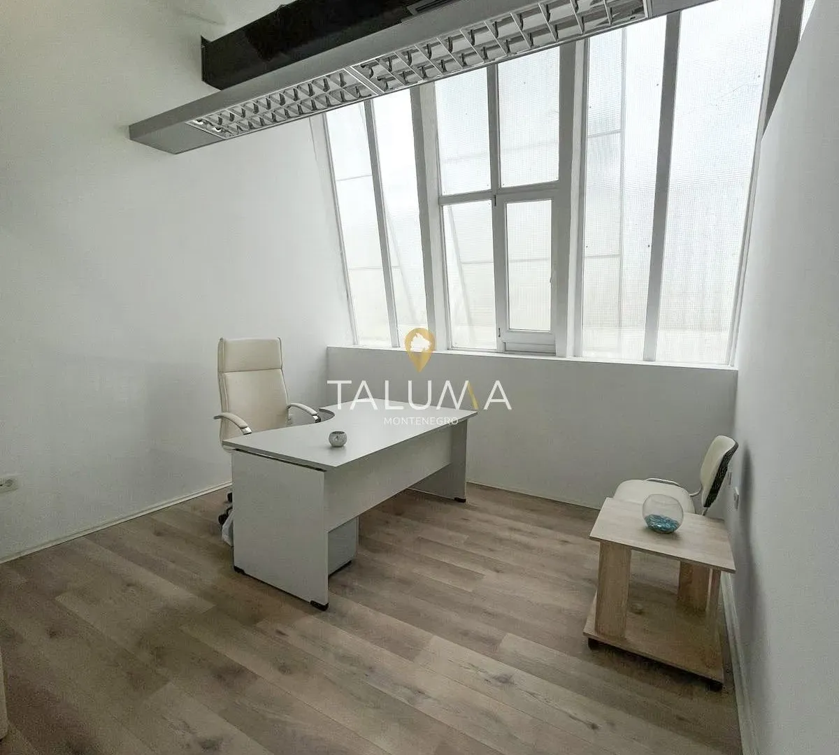 Rent, office space, 1850m², Zabjelo, Podgorica