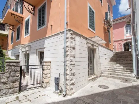 Sale, office space, 102m², Herceg Novi, Crna Gora - image 34