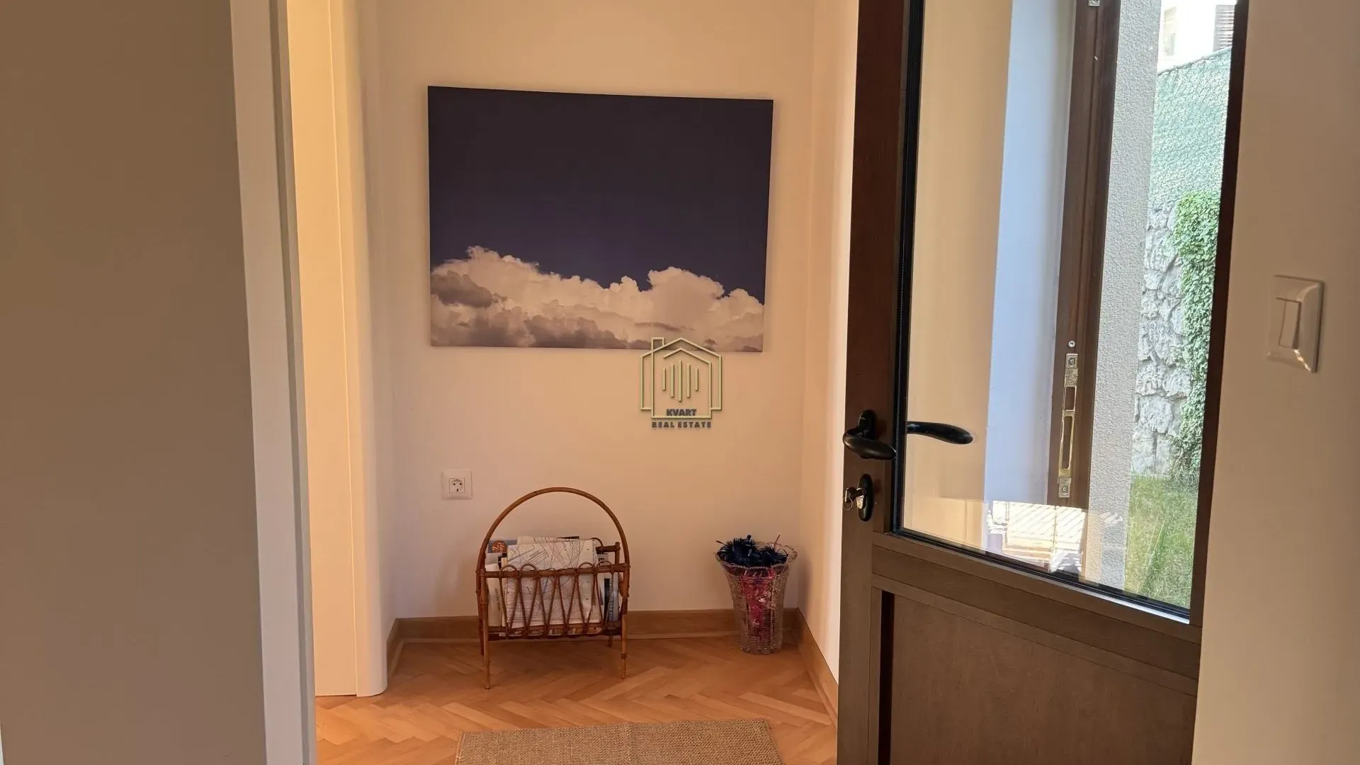 Rent, house, 256m², Masline, Podgorica