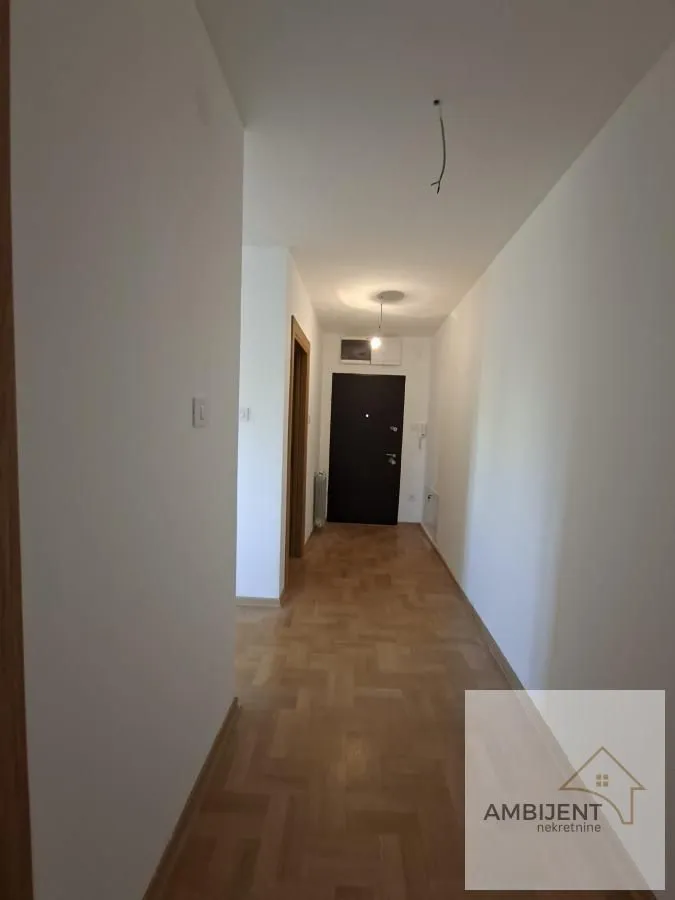Prodaja, trosoban stan, 65m², Uciteljsko Naselje, Zvezdara Sve Podlokacije