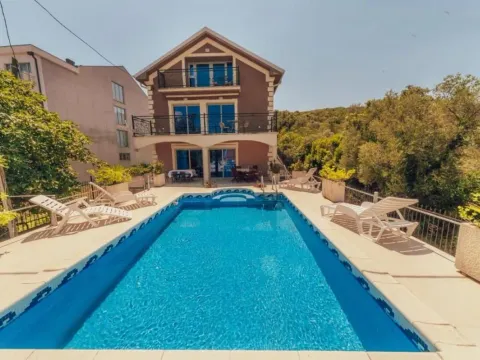 Prodaja, kuća, 220m², Krašići, Tivat - image 16